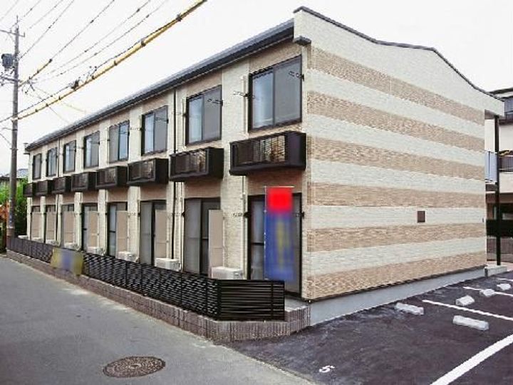 レオパレスクレストの外観