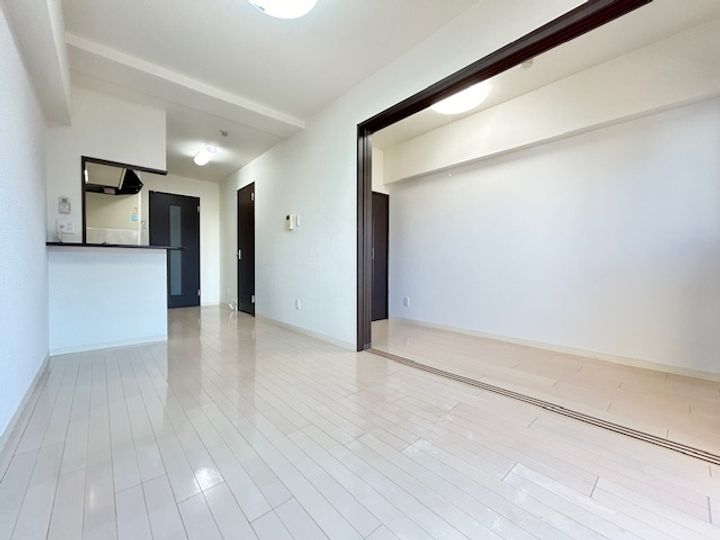 ピアチェーレ泉中央駅前の居間