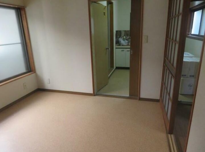 アパート佐和の内装