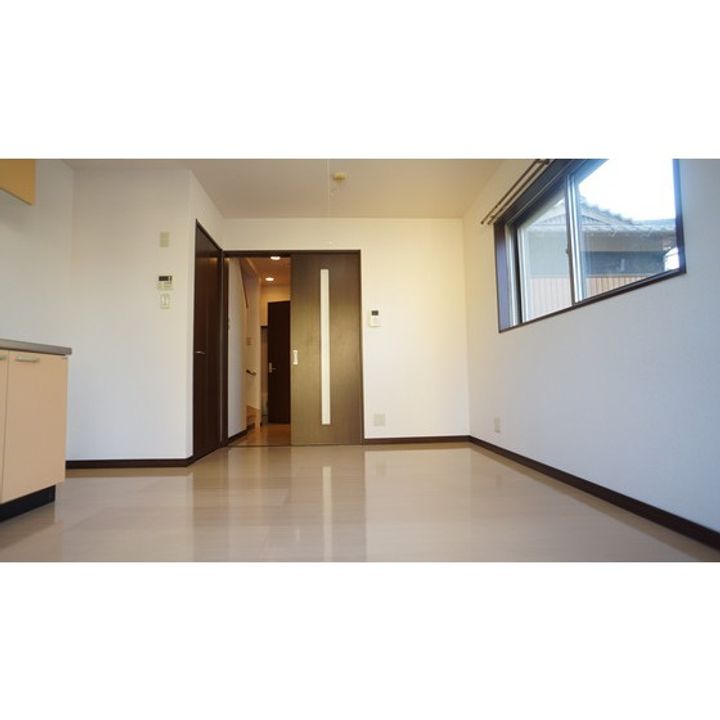 三重県鈴鹿市岸岡町(一戸建)の賃貸物件の居間