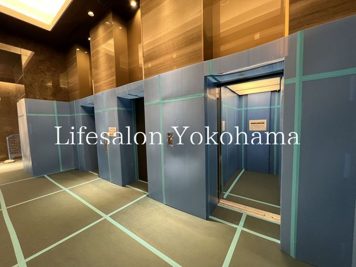 THE YOKOHAMA FRONT TOWERの地図