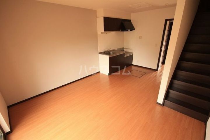 ビレッジコートAの居間