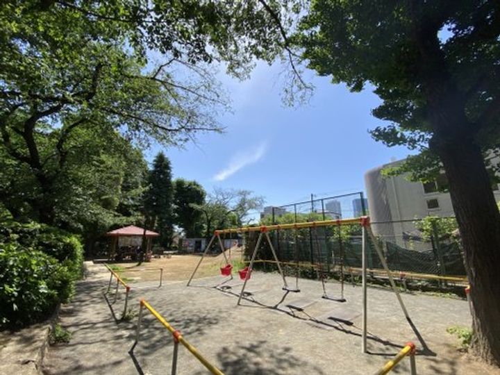 ロッシュブラウン池袋の周辺