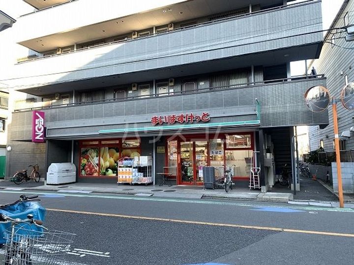 ルミナス コメ コートの周辺