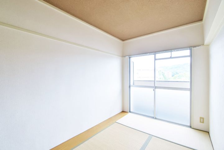 UR岩成台の内装