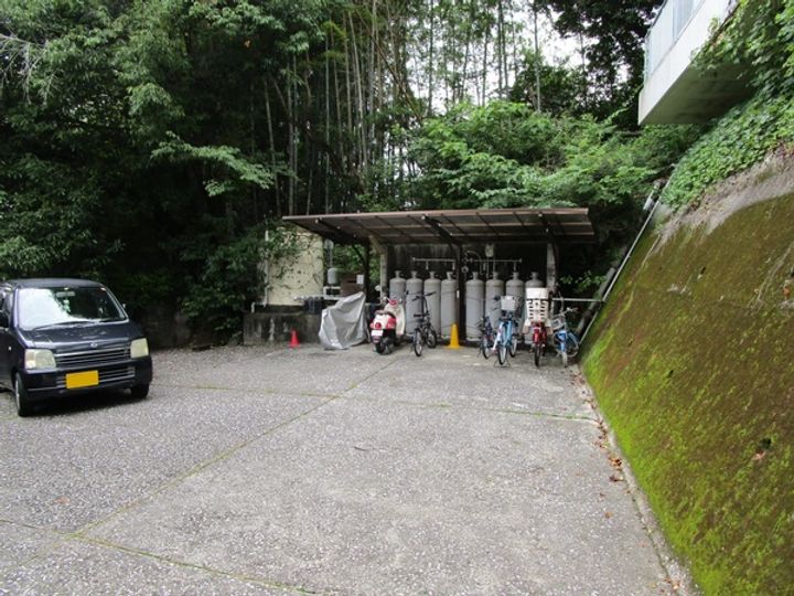 ウエストハイツ(南河ノ瀬)の地図