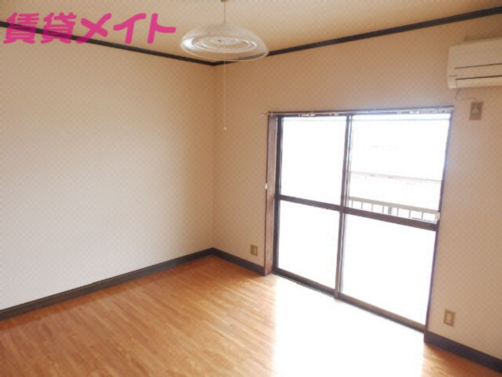 カントリーパレスとみ川の内装
