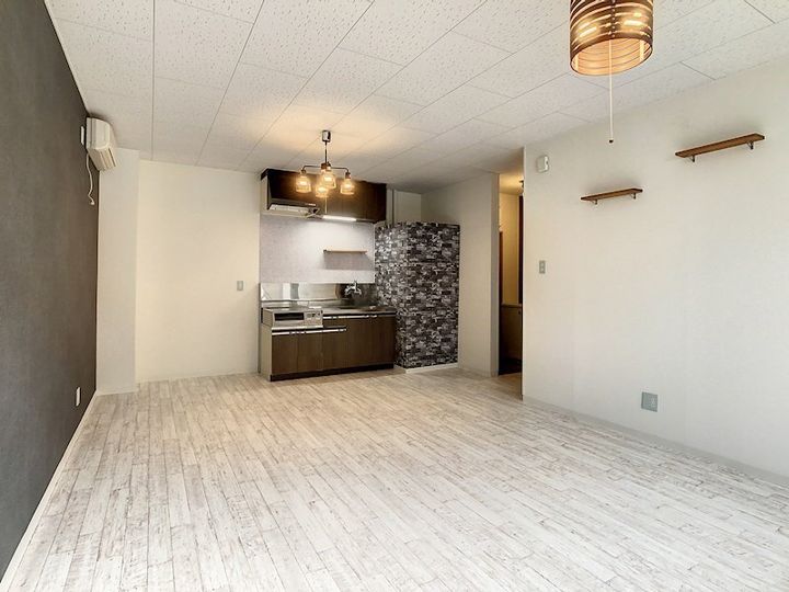 メゾンIMAIの内装