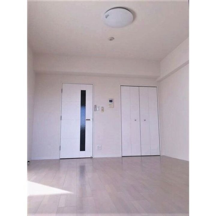 アマーレ東海通の居間