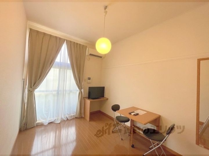 レオパレスプロスパの居間