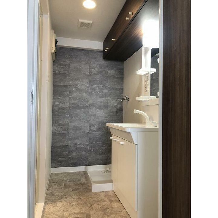 柏芳ビル参号館の内装