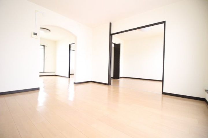 湘南長沢グリーンハイツ5-8の居間