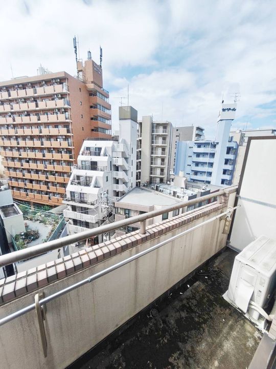 ティアラ21の内装