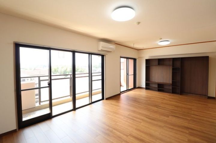 栃木県小山市本郷町2(マンション)の賃貸物件の居間