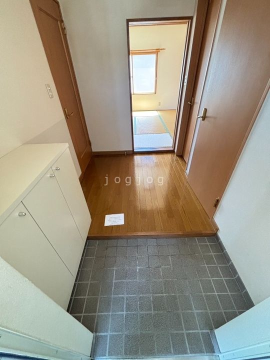 コーポシバタ岡部の玄関