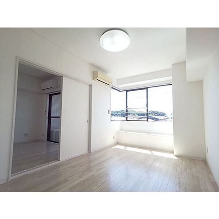 栃木県宇都宮市上大曽町(マンション)の賃貸物件の居間