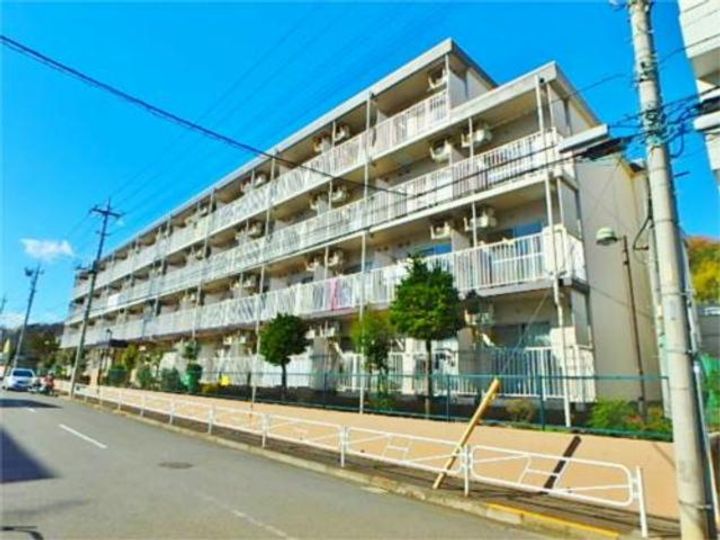 サングリーン南大沢の外観