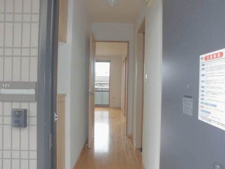 サニーハウスの玄関