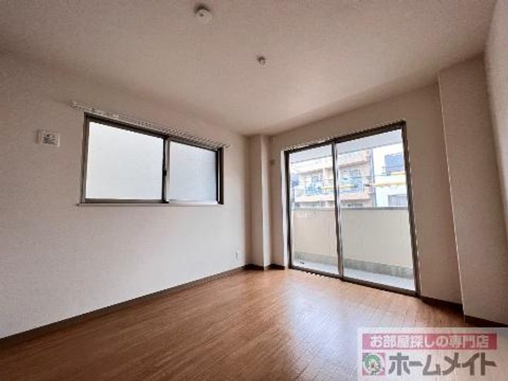 コーエンプレイスの居間