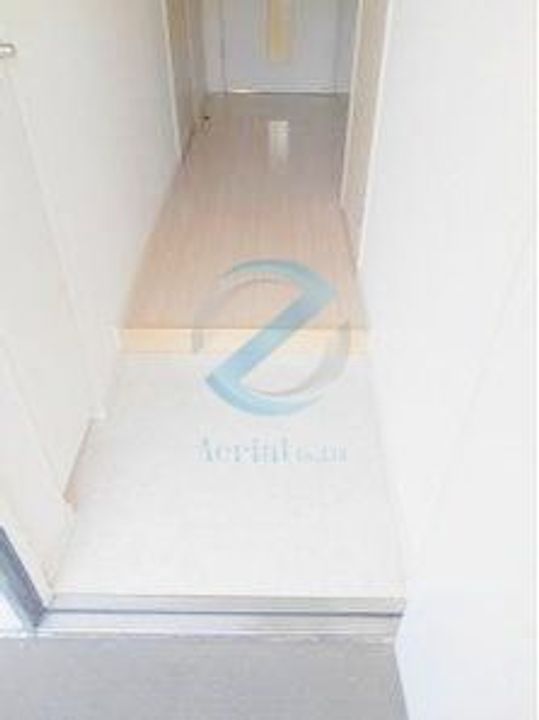 千葉県浦安市北栄1(マンション)の賃貸物件の玄関