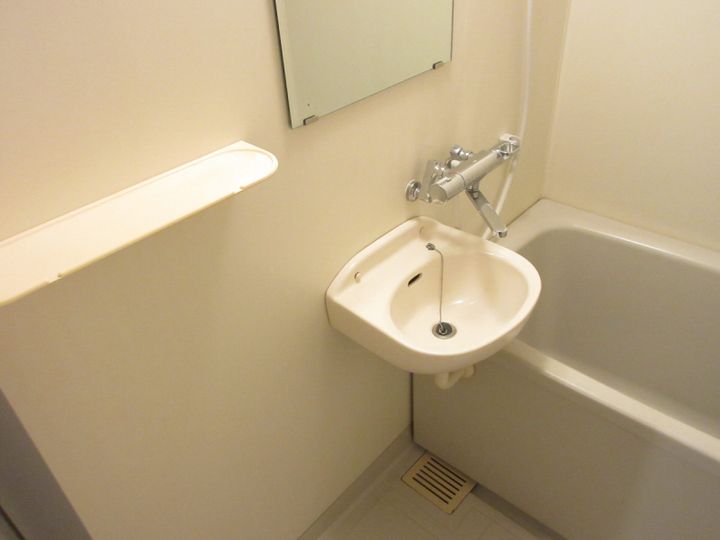 学園カレッジハイツの内装