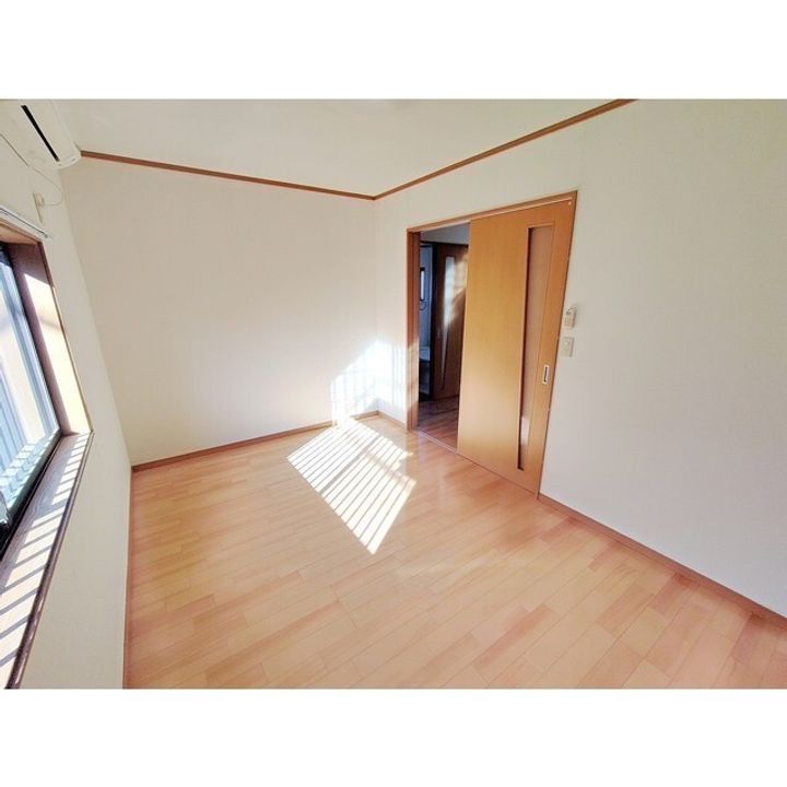 牛川アパートの内装