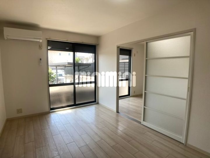 プチハイツみゆき A棟の居間