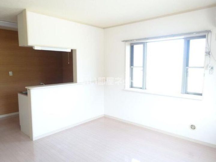 群馬県桐生市新里町新川(アパート)の賃貸物件の居間