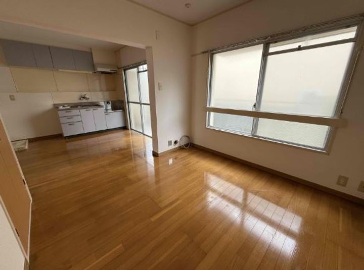 福岡県福岡市中央区六本松4(マンション)の賃貸物件の居間