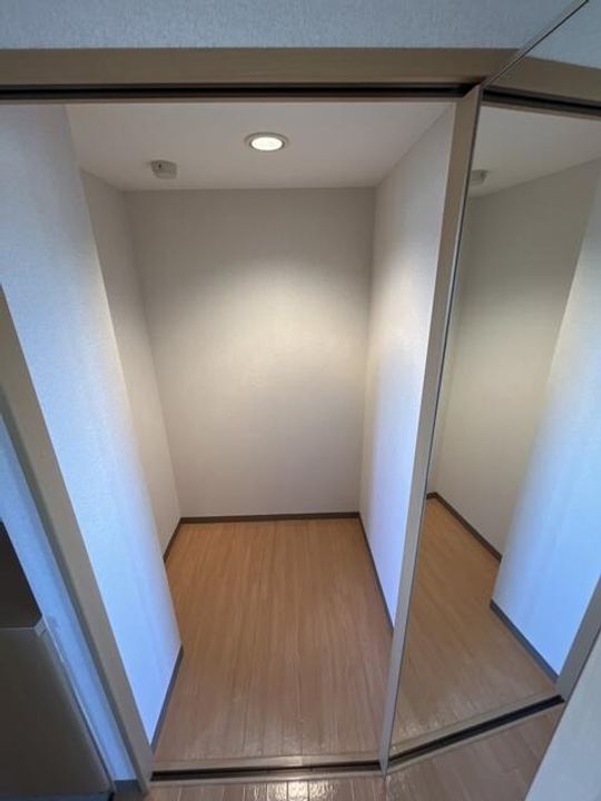 あいやビルの内装