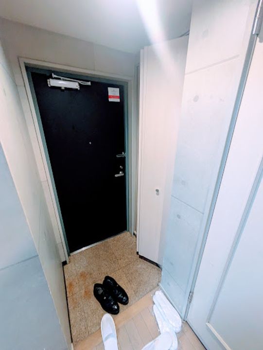 SRコートの玄関