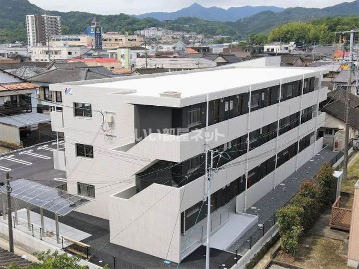 マンションピアノの外観