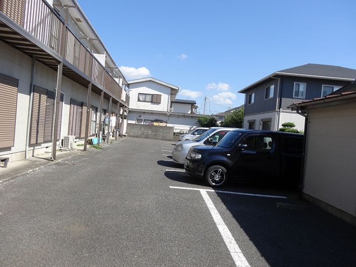 コーポラス鈴木の地図