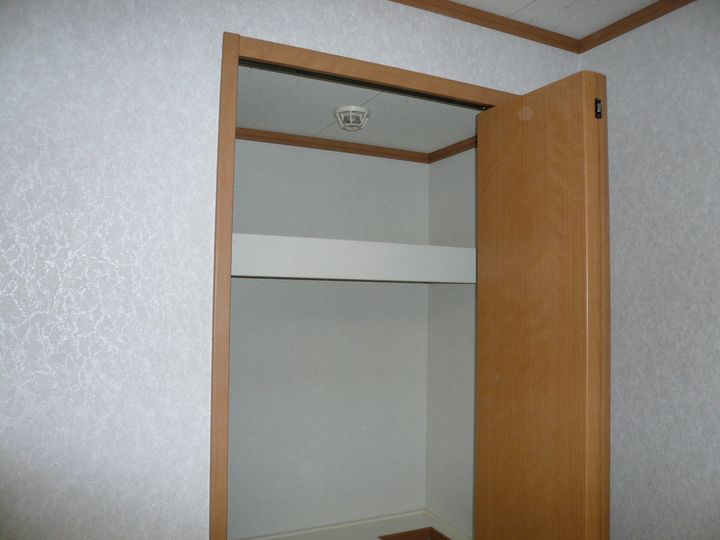 ロイヤルハイツ東八の内装