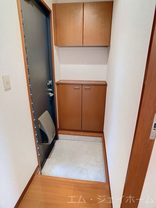 シャーメゾン リーリエの玄関