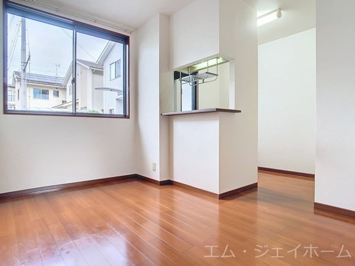 シャーメゾン リーリエの居間