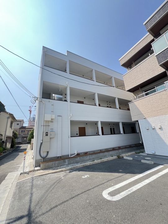 レガーロ鳳東町の外観