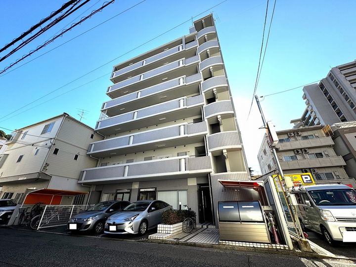 アクシス比治山の外観