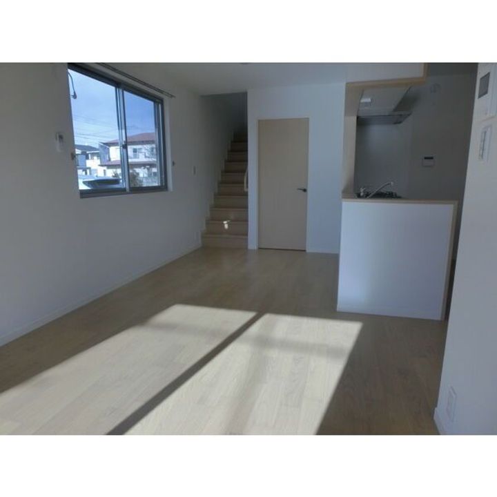 栃木県宇都宮市江曽島2(一戸建)の賃貸物件の居間