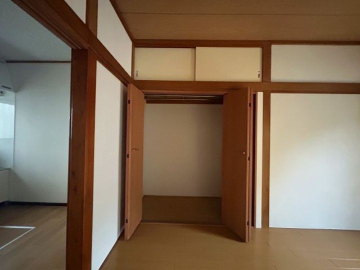 エクセルヤザワの内装