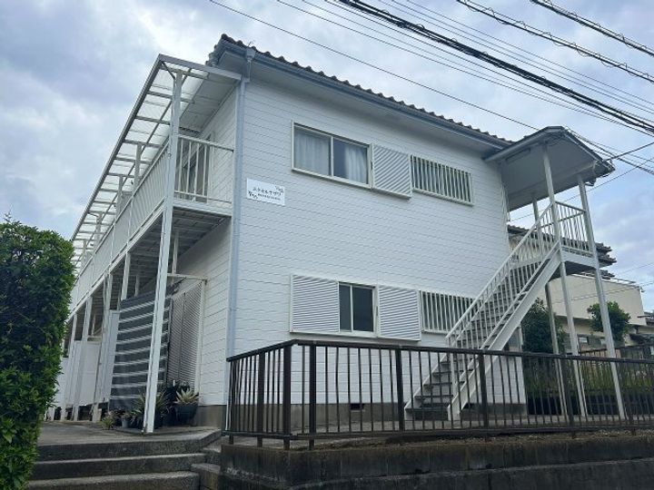 エクセルヤザワの外観