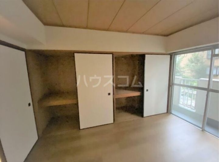 ハイツリヴァ・スターの居間