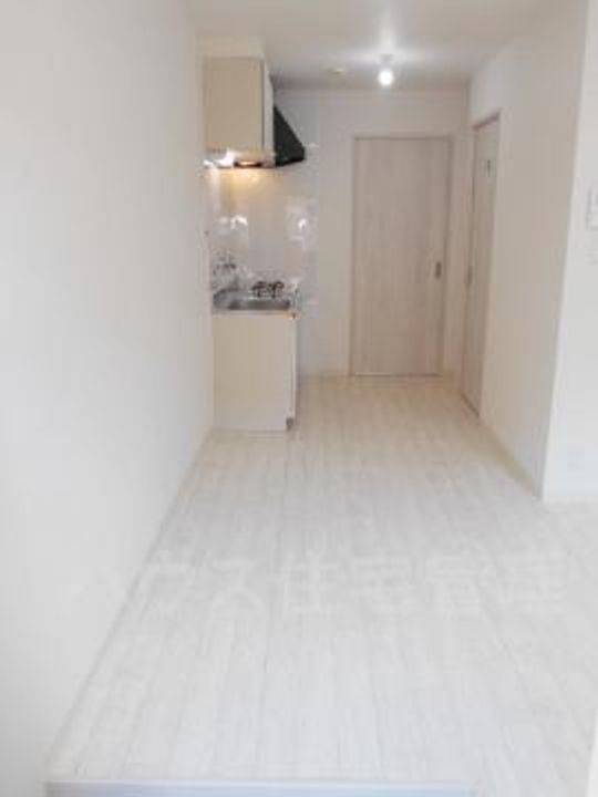 大阪府高槻市富田町5(マンション)の賃貸物件の居間