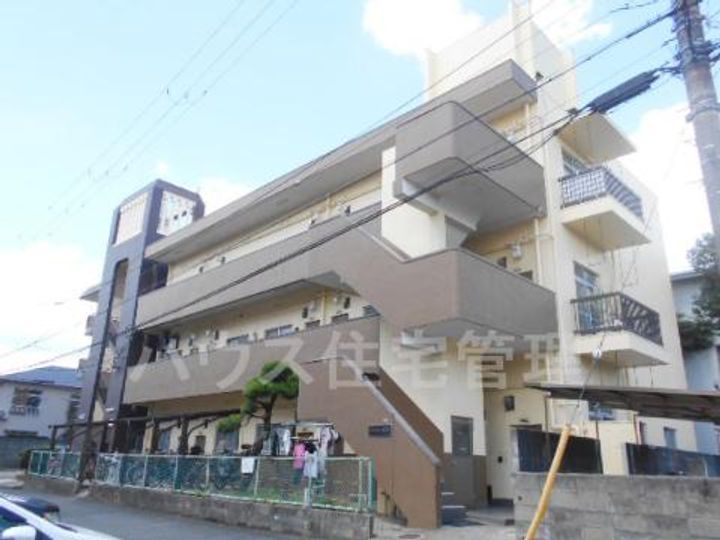 大阪府高槻市富田町5(マンション)の賃貸物件の外観