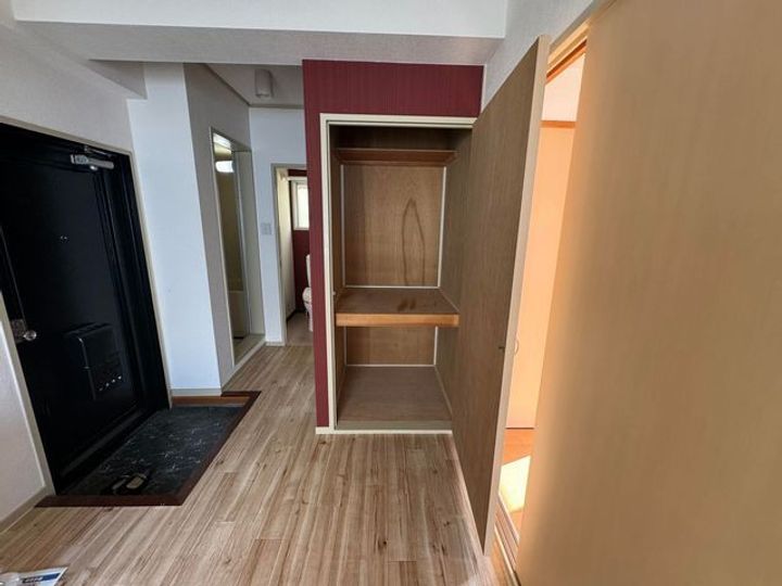 レーベンカワムラの内装