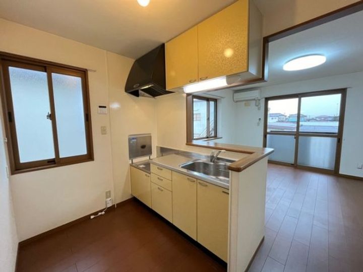 栃木県栃木市岩舟町静(アパート)の賃貸物件のキッチン