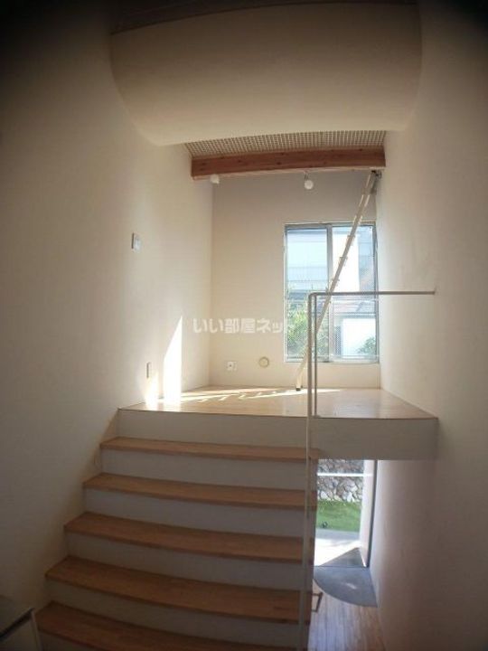 MOKKU HOUSEの居間