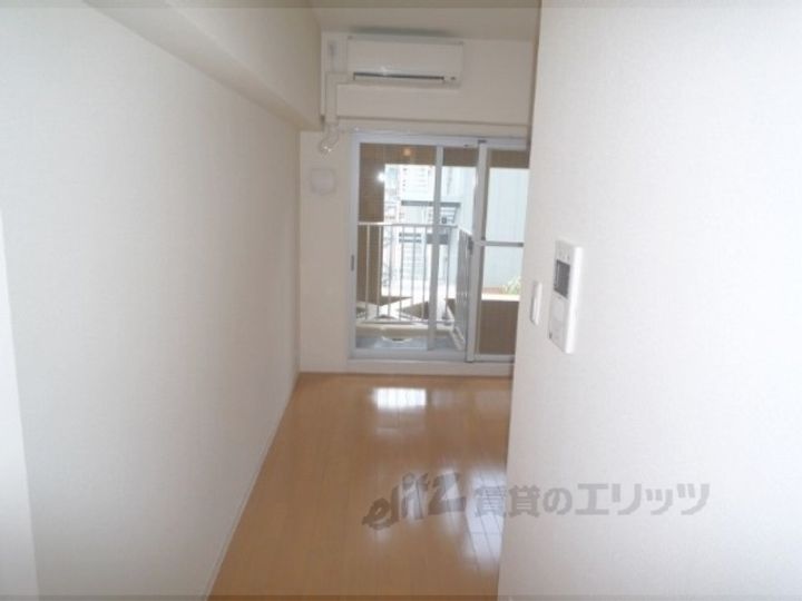 プレサンスNEO京都烏丸の居間