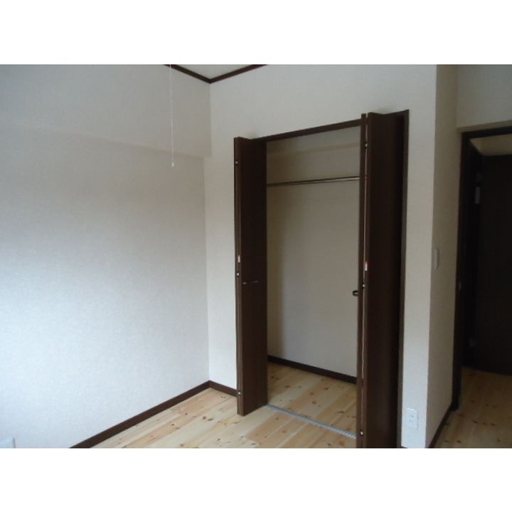 太郎の弐の内装