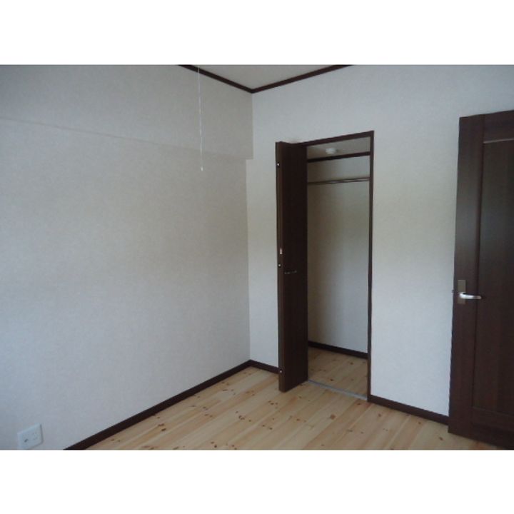 太郎の弐の内装